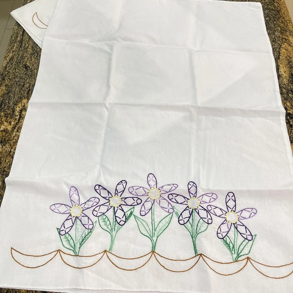 Hand Embroidered Pillowcases‎ Standard Pair White Floral Purple Daisies Cotton